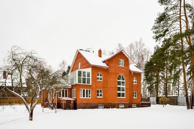 Жуковка, Рублево-Успенское шоссе