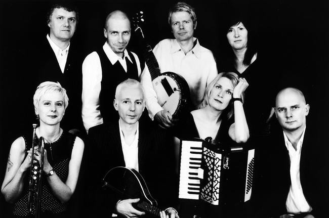 Chumbawamba - Tubthumping
