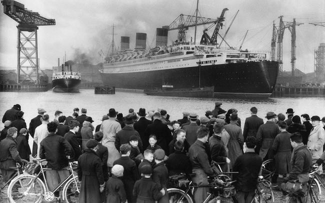 Лайнер Queen Mary 2