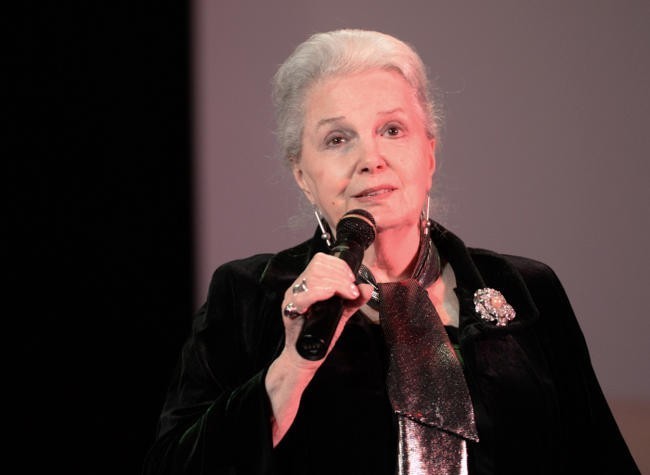 Элина Быстрицкая