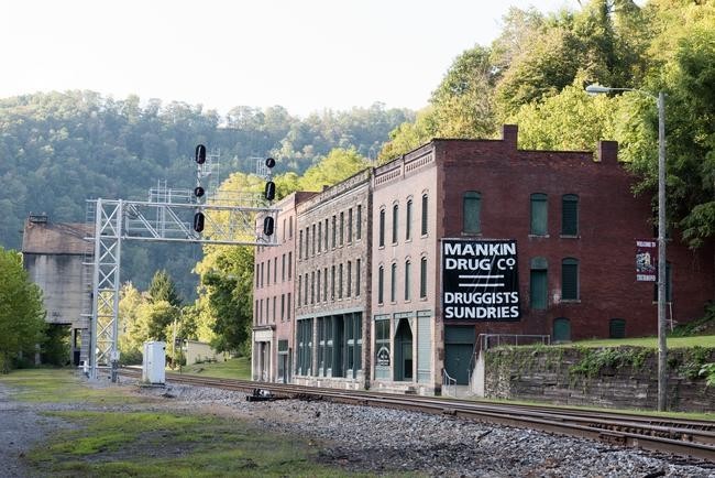 13. Термонд, Западная Вирджиния (Thurmond, West Virginia)