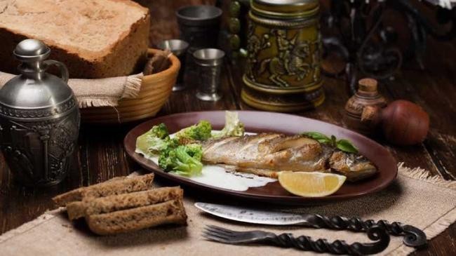 Специи использовались, чтобы отбить запах гнилого мяса