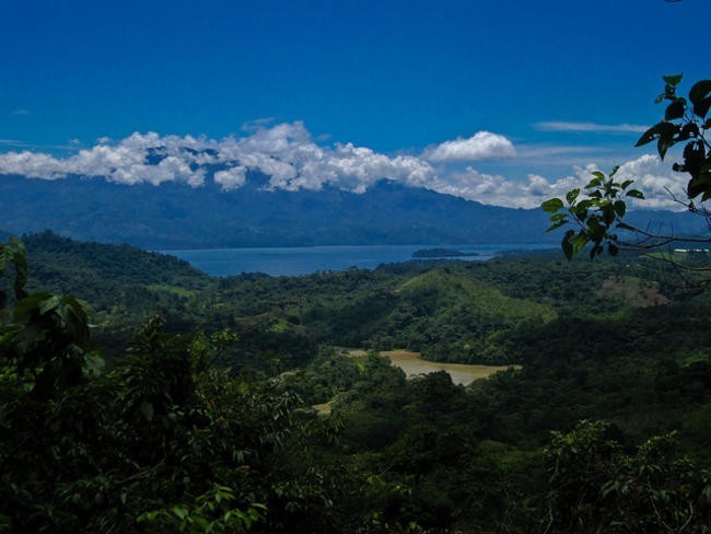7. Lago de Yojoa.
