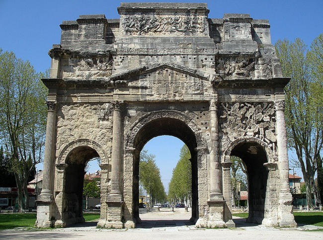 1. Триумфальная арка Оранж
