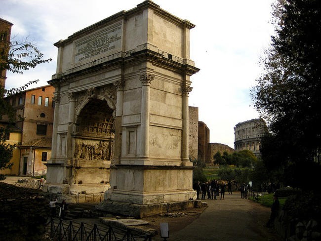 7. Арка Тита