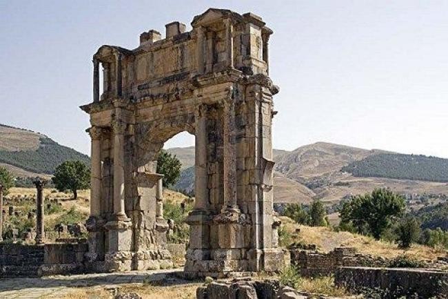 4. Арка Каракаллы в Джемиле