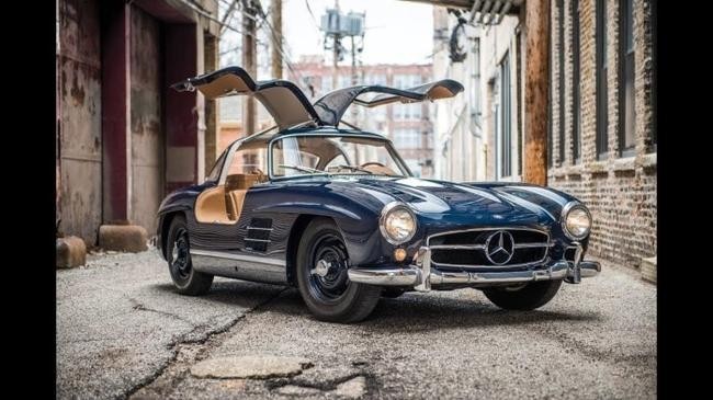 2. Mercedes Benz 300SL Gullwing