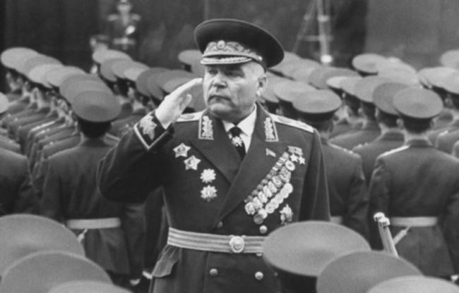 Раиса Гальперина и маршал Малиновский