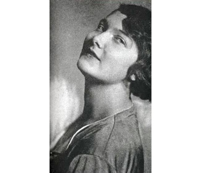 Нина Алексеева (Черменская)
