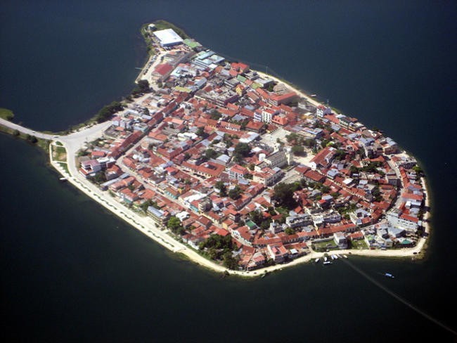 Флорес