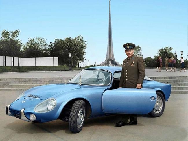 Кому доставались иномарки?