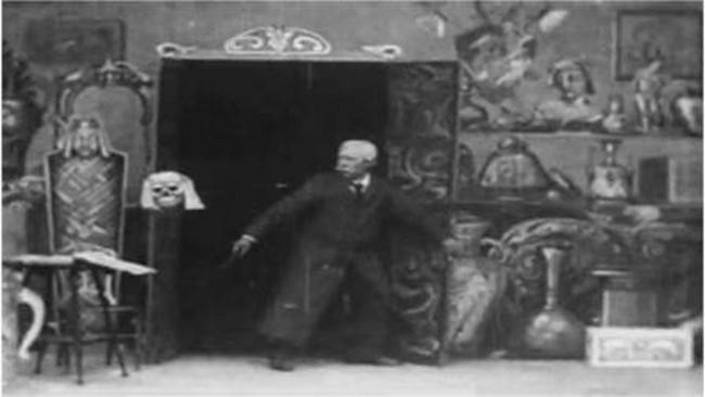 3. Лавка с привидениями