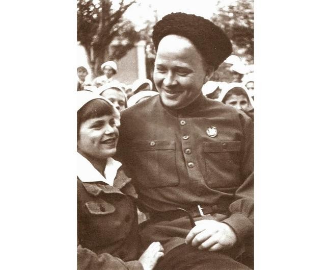 Аркадий Гайдар - Голиков Аркадий Петрович