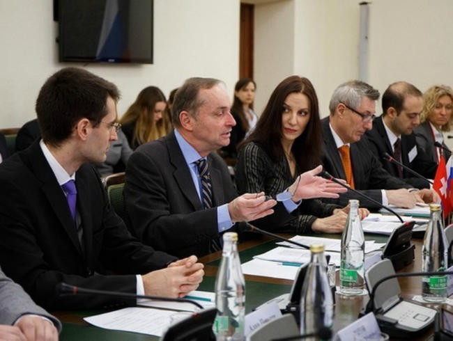13. Глава компании