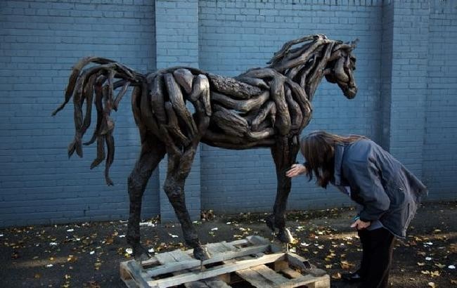 Впечатляющие лошади из коряг Хизер Янш (Heather Jansch)