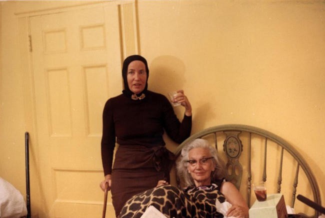 Серые сады / Grey Gardens (1975, Альберт и Дэвид Мэйслес)