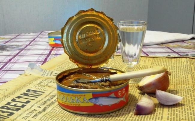 Килька в томате