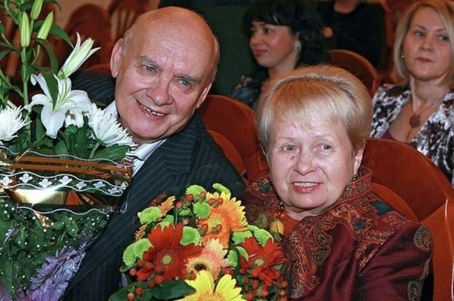 Александра Пахмутова и Николай Добронравов