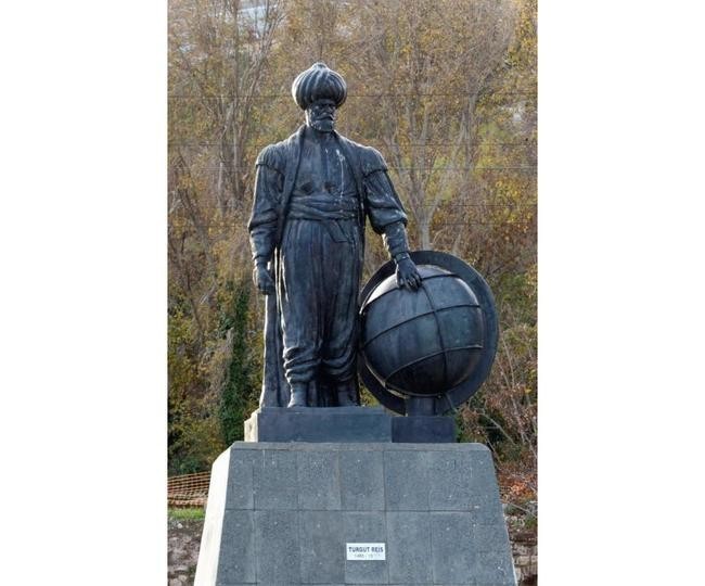 7. Тургут Рейс