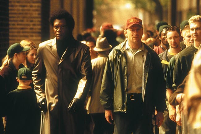 Неуязвимый / Unbreakable (2000)