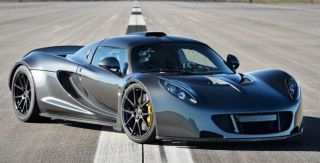 1-е место: Hennessey Venom GT (434,5 км/ч)