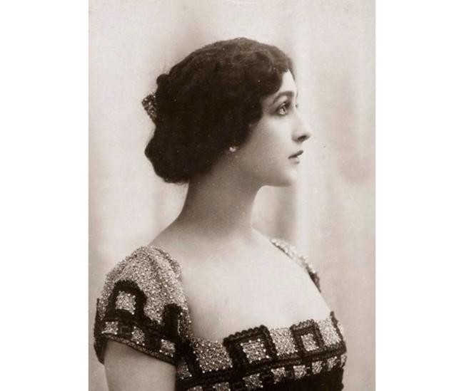 Лина Кавальери
