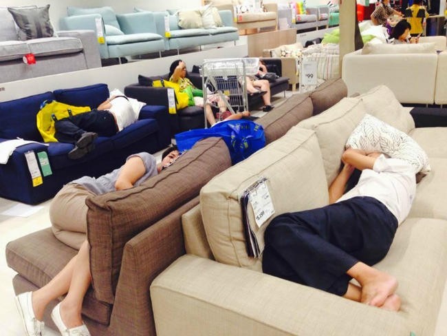1. Спящие в IKEA