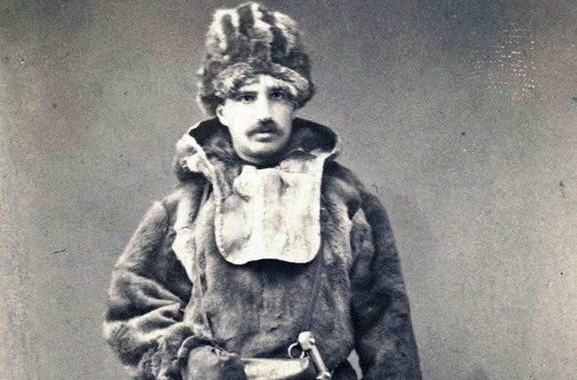 Не путешественник, а военный разведчик?