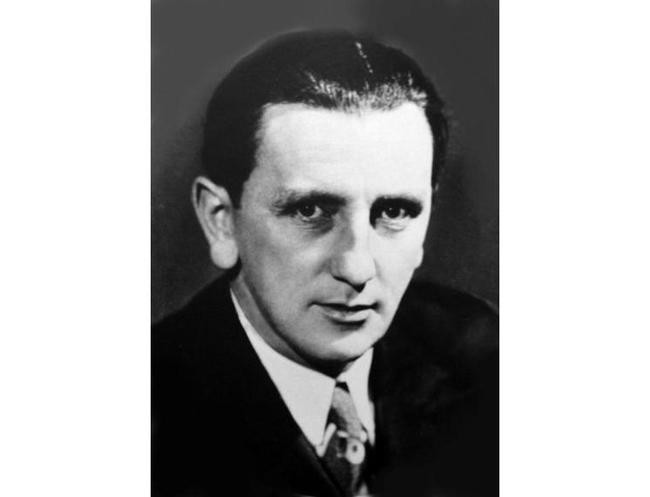 Александр Голубенцев