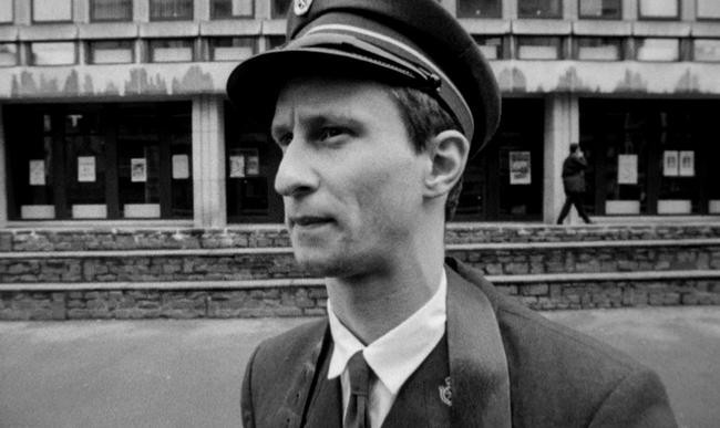Человек кусает собаку / C’est arrivé près de chez vous (1992)
