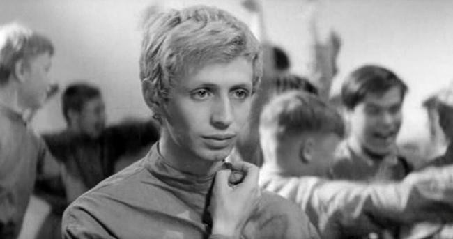 Лев Вайнштейн