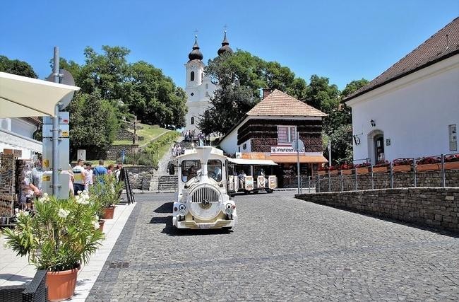 Тихань