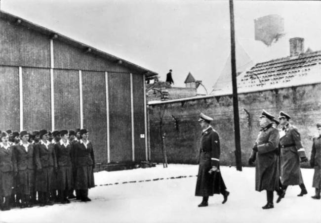 8. Инспекция в лагере Равенсбрюк