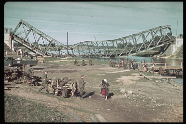 5. Взорванный мост