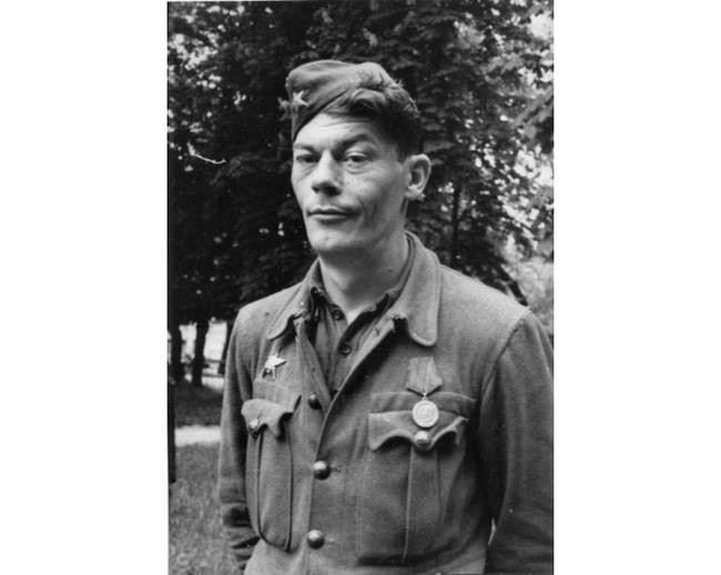 10. Командир саперного взвода