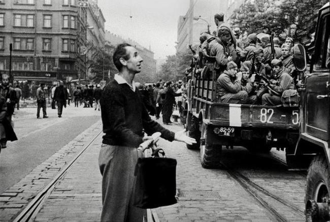 4. Ввод войск в Чехословакию