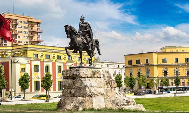 Тирана, Албания