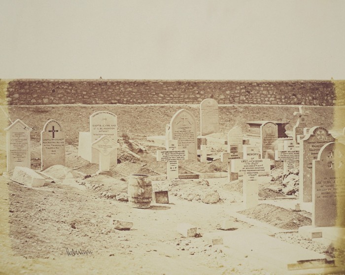 9. Британское кладбище