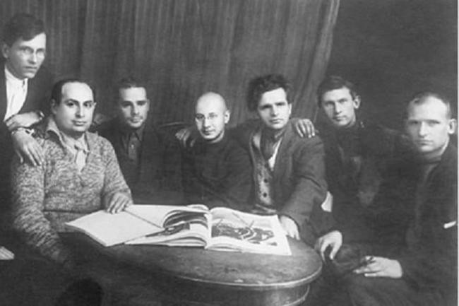 В жанре соцреализма