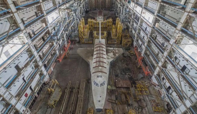 5. Космический челнок «Буран»