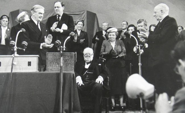 10. Англия, 1954