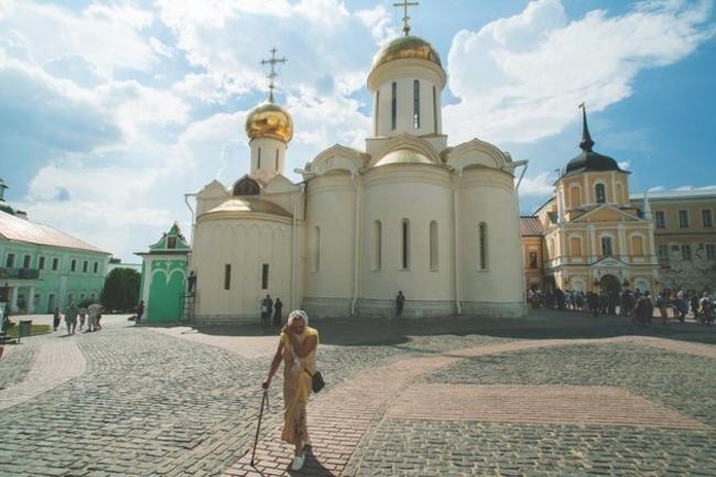 Россия, Дорога в Лавру