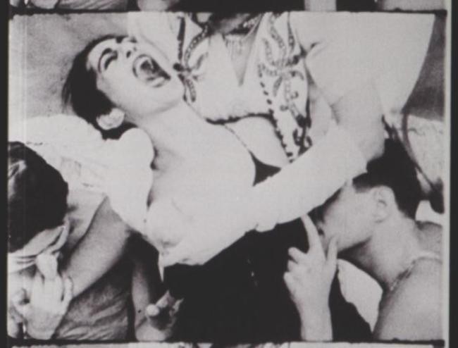 8. Пламенеющие создания. Режиссер Джек Смит, 1963