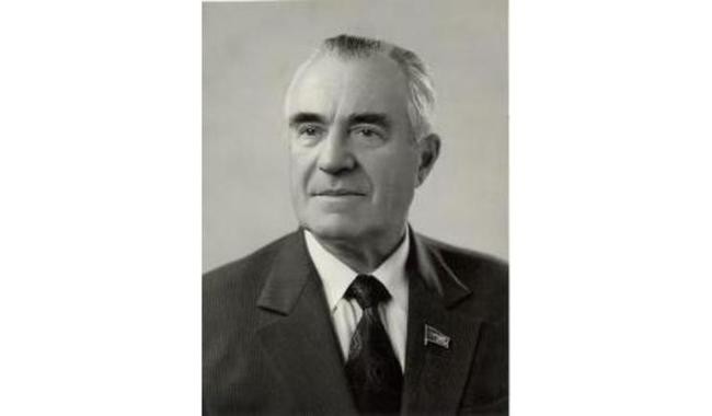Вячеслав Елютин. Длительность карьеры 36 лет