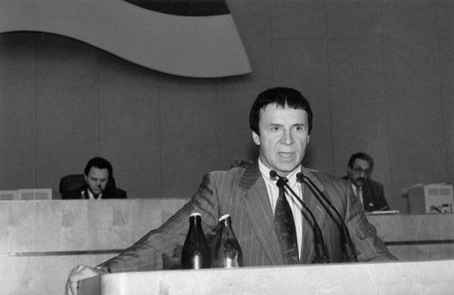 Анатолий Кашпировский