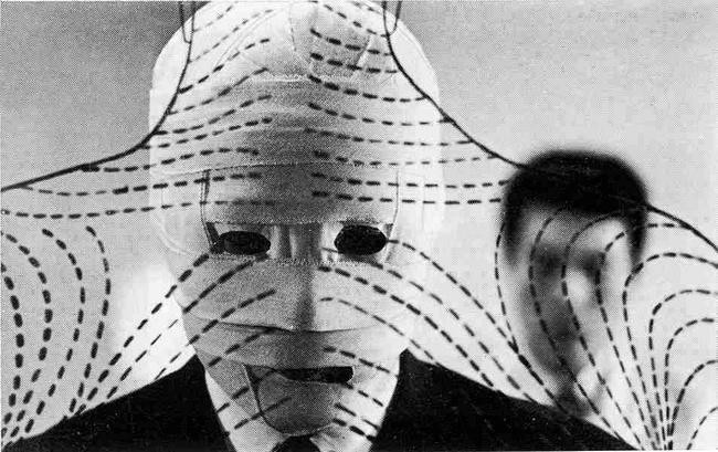 6. Чужое лицо / Tanin no kao (Хироси Тэсигахара, 1966)