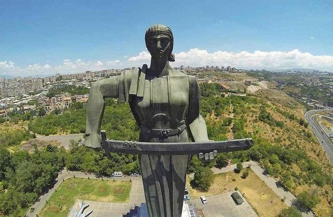 Памятник Матери Армении