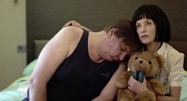 5. Особые отношения / Sans queue ni tête (2010)