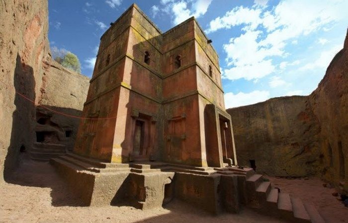 9. Каменные церкви Лалибэлы