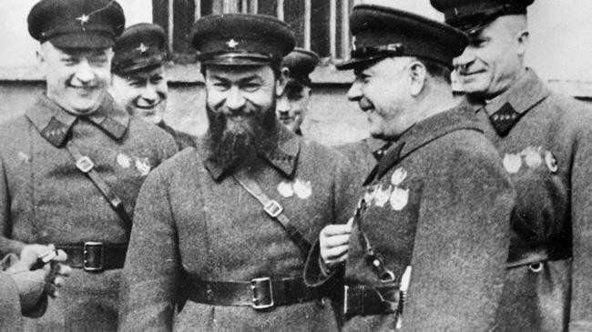 Цена доверия, или как Сталин отблагодарил Гамарника за преданность и службу?